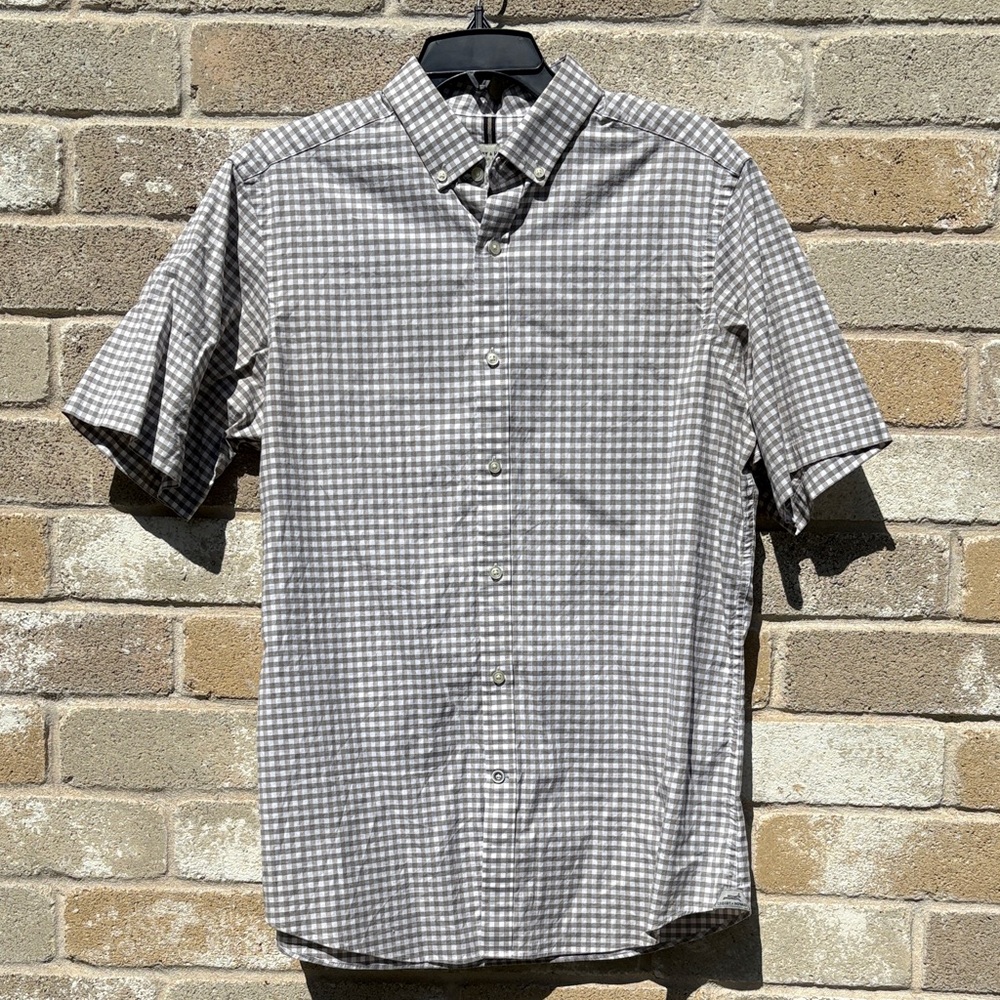 Stylish Men's Black and White Checkered Shirt